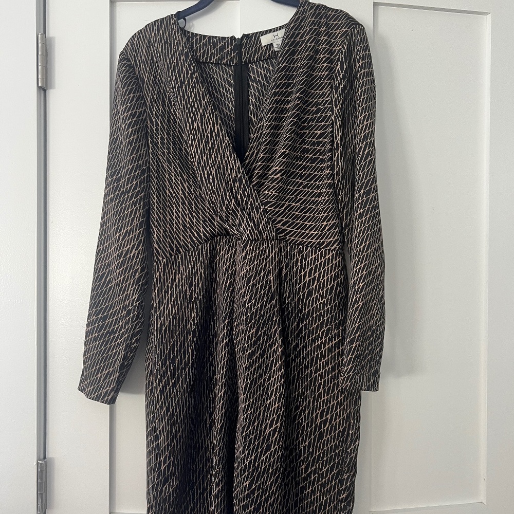 Halston dress size Medium